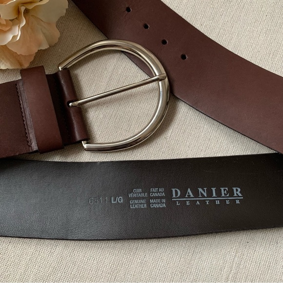 Danier Brown Fashion Belt - Picture 3 of 4